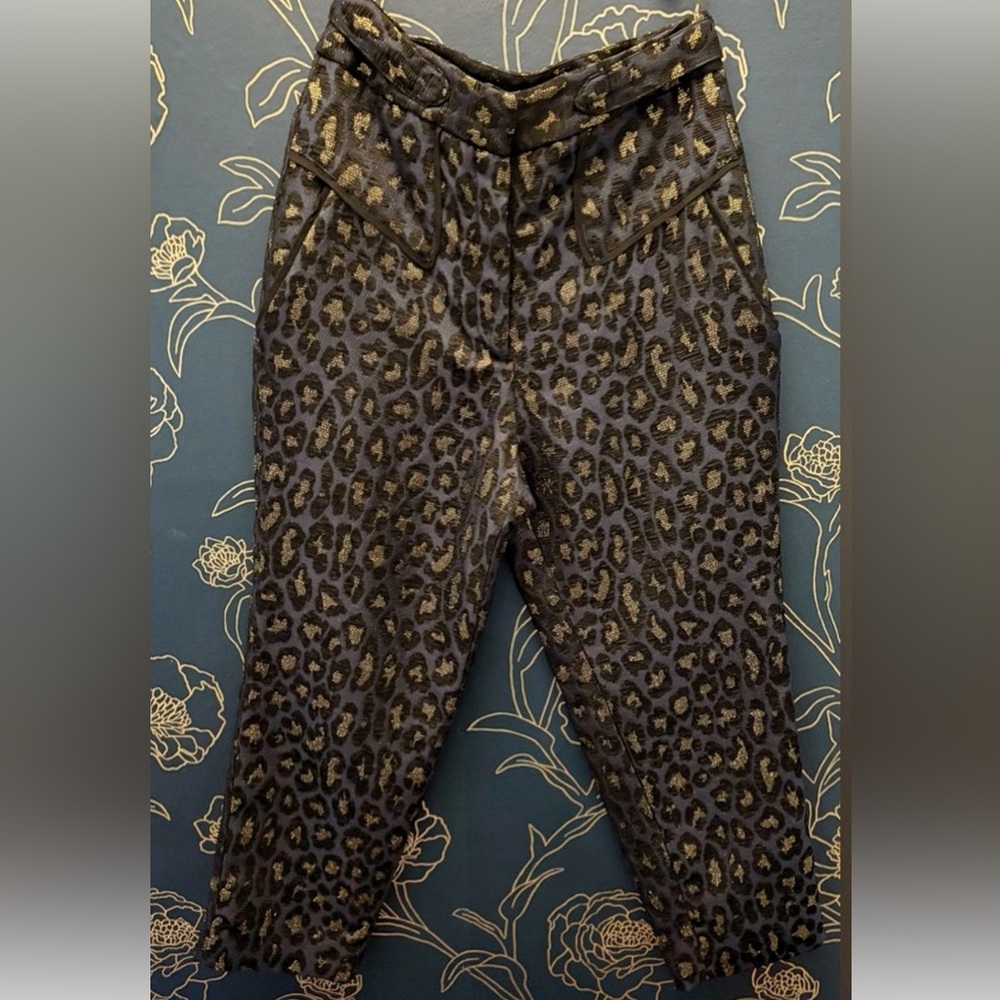 NWT LE LIS BLANC amazing Brazilian metallic gold LEOPARD PRINT PANTS 40/ US 8